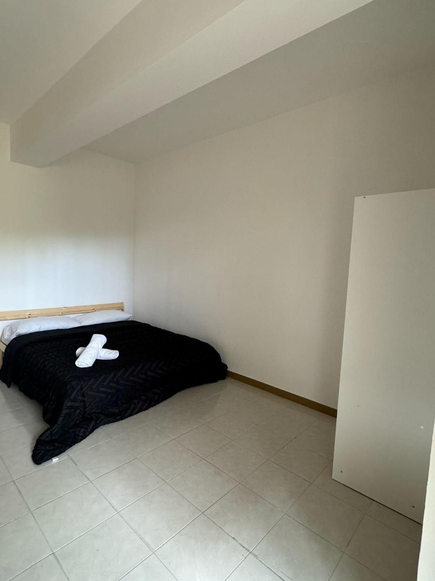 Volturno Guest House โรม ภายนอก รูปภาพ