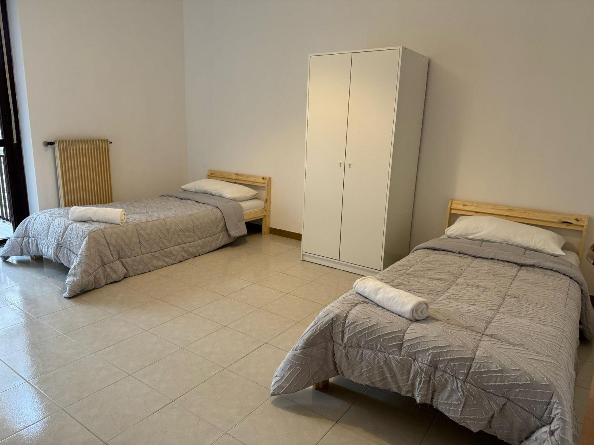 Volturno Guest House โรม ภายนอก รูปภาพ